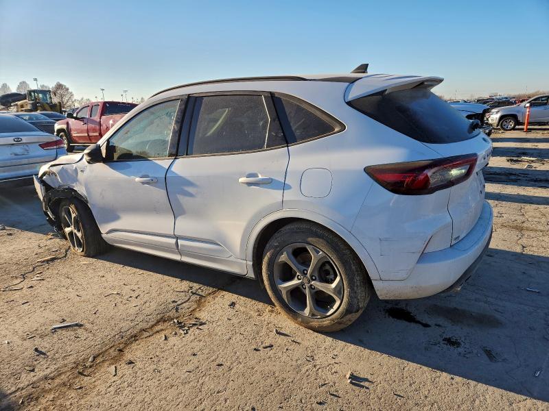 Photo 2 from auction – 2023 FORD ESCAPE ST with VIN 1FMCU0MN3PUA17591