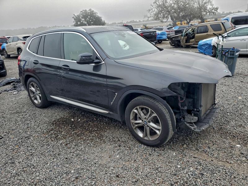 Photo 4 from auction – 2019 BMW X3 SDRIVE3 with VIN 5UXTR7C5XKLE97497