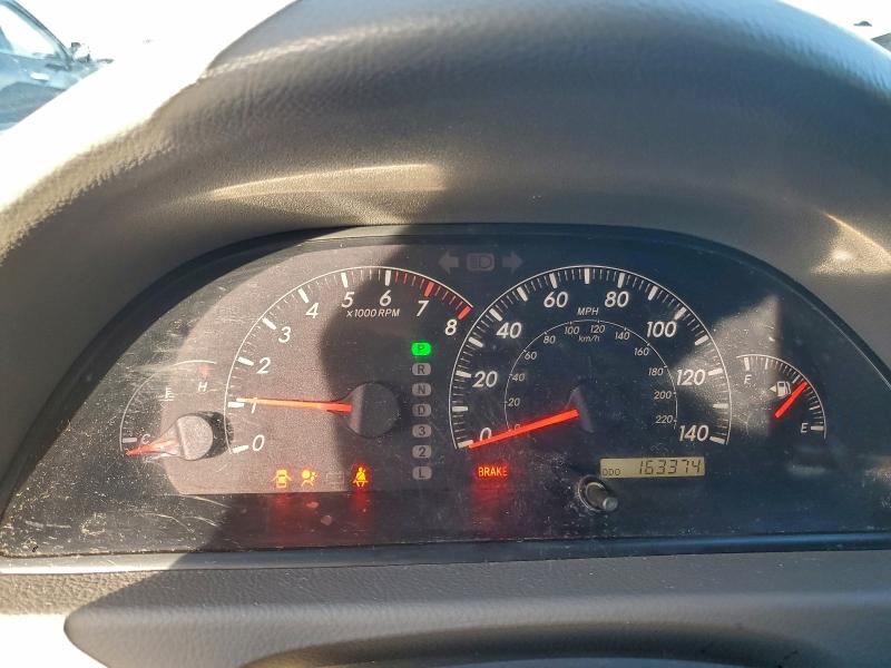 Photo 9 from auction – 2005 TOYOTA CAMRY LE with VIN 4T1BE32K55U562532