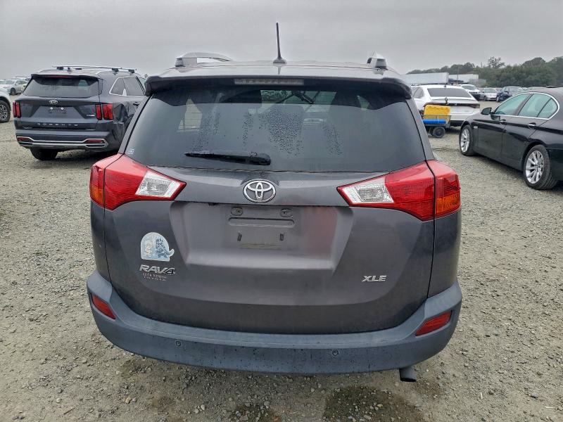 Photo 6 from auction – 2014 TOYOTA RAV4 with VIN 2T3WFREV7EW126862