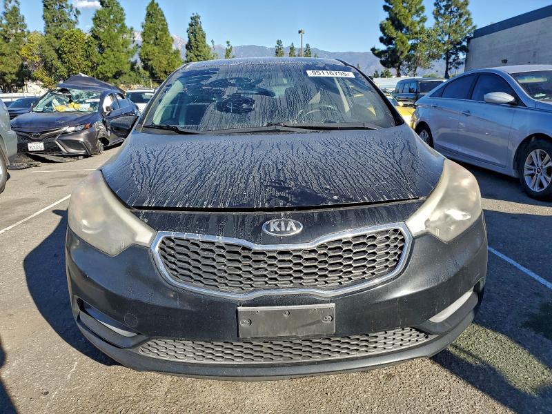 Photo 5 from auction – 2015 KIA FORTE LX with VIN KNAFK4A66F5421275