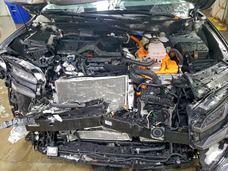 Photo 11 from auction – 2025 HYUNDAI TUCSON with VIN KM8JBDD11SU256356