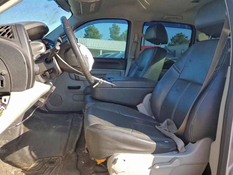 Photo 7 from auction – 2010 CHEVROLET SILVERADO with VIN 3GCRKSE39AG143932
