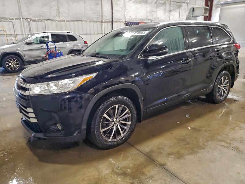 TOYOTA HIGHLANDER 2017 con VIN 5TDJZRFH7HS507286 - Foto de la subasta