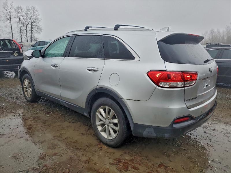 Photo 2 from auction – 2017 KIA SORENTO LX with VIN 5XYPGDA30HG295813
