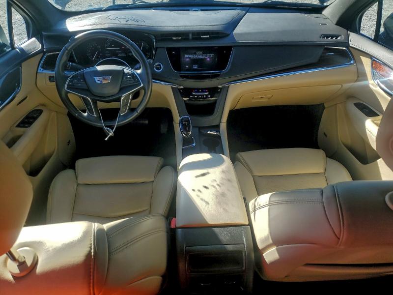Photo 8 from auction – 2017 CADILLAC XT5 with VIN 1GYKNBRS5HZ217054
