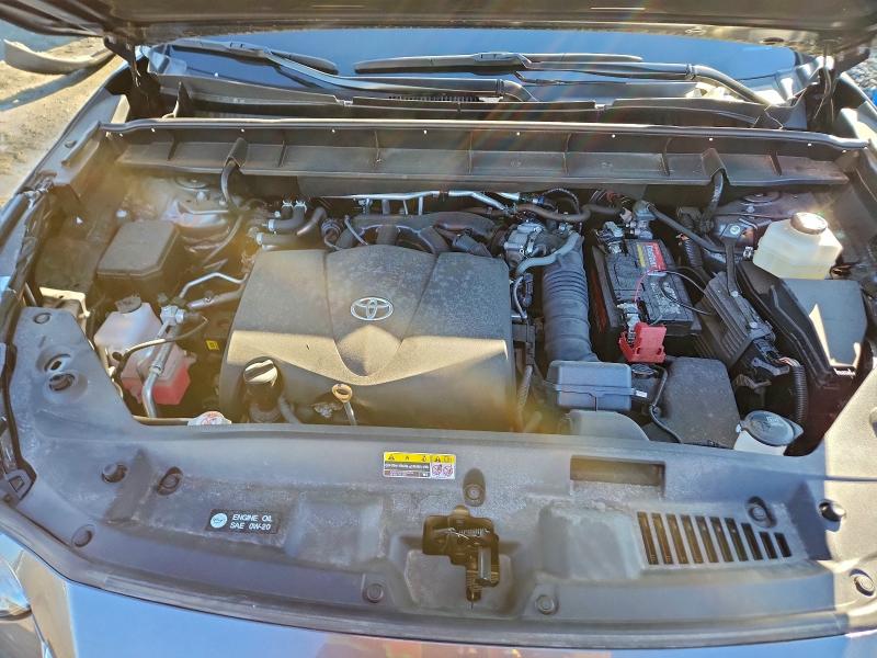 Photo 12 from auction – 2022 TOYOTA HIGHLANDER with VIN 5TDGZRBH6NS209033