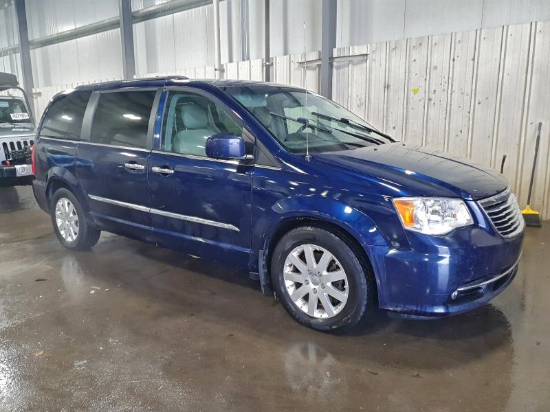 Photo 4 from auction – 2016 CHRYSLER TOWN & COU with VIN 2C4RC1BG5GR159286