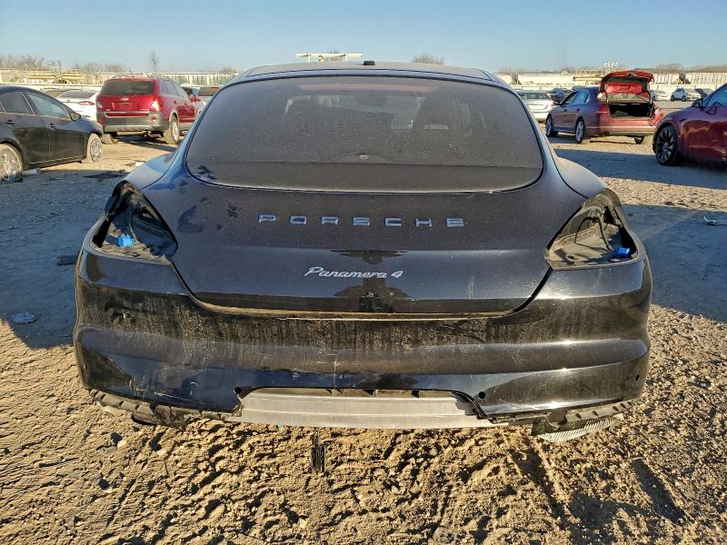 Photo 6 from auction – 2016 PORSCHE PANAMERA with VIN WP0AA2A70GL000582