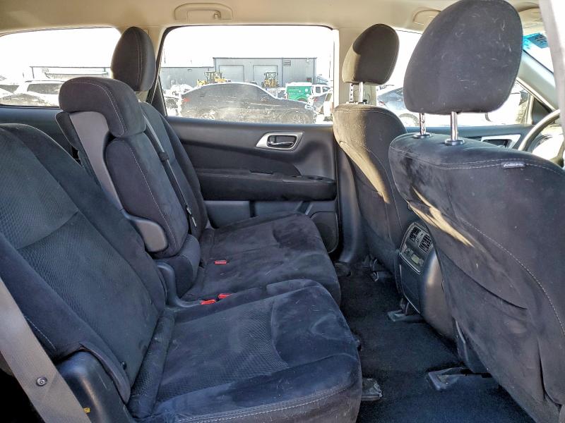 Photo 11 from auction – 2014 NISSAN PATHFINDER with VIN 5N1AR2MN1EC722817