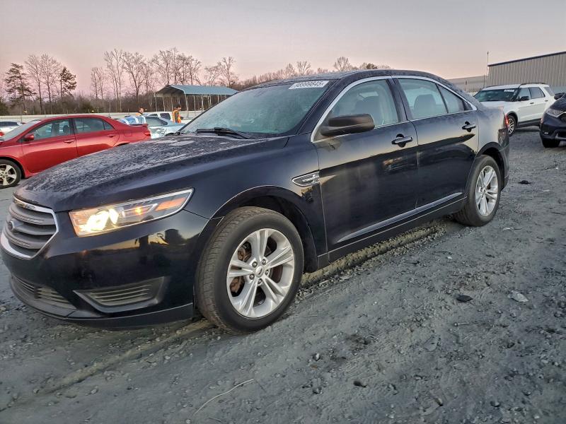 FORD TAURUS SE 2016 with VIN 1FAHP2D80GG124934 - Photo from auction