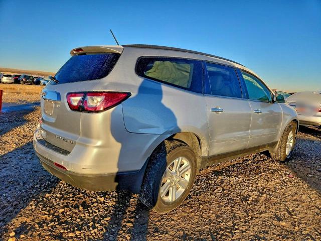 Photo 3 from auction – 2014 CHEVROLET TRAVERSE L with VIN 1GNKVHKD9EJ362183