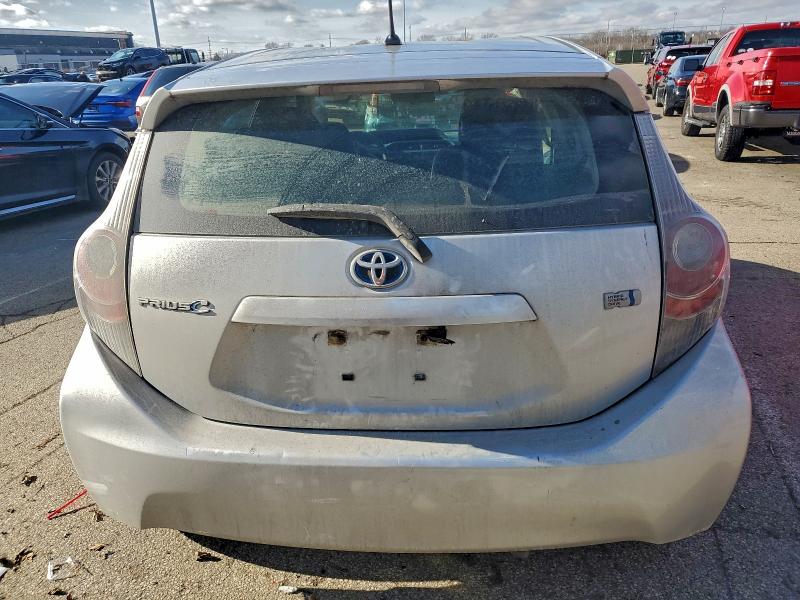 Photo 6 from auction – 2013 TOYOTA PRIUS C with VIN JTDKDTB38D1533672