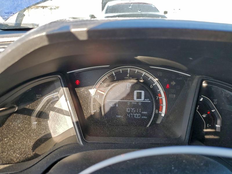 Photo 9 from auction – 2017 HONDA CIVIC LX with VIN 19XFC2F50HE057754