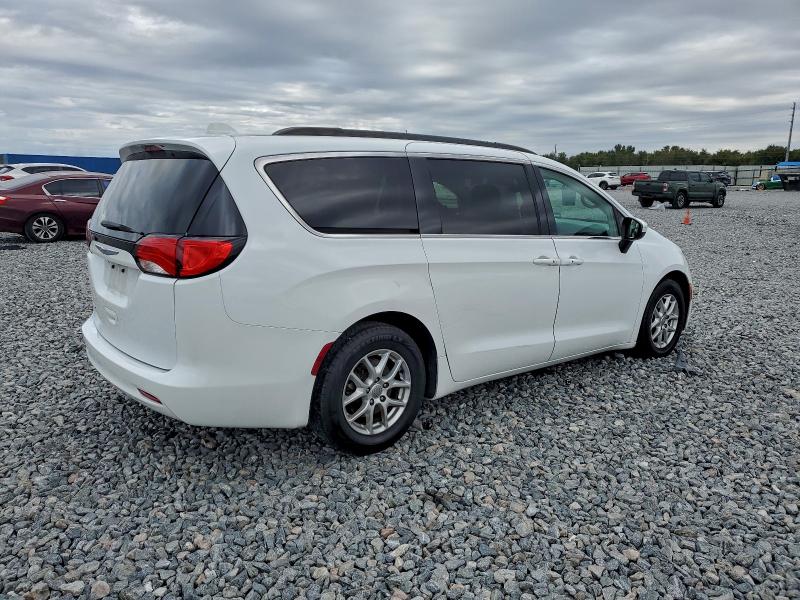 Photo 3 from auction – 2020 CHRYSLER VOYAGER LX with VIN 2C4RC1DG0LR266236