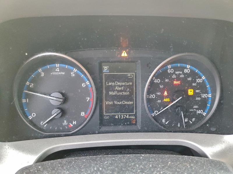 Photo 9 from auction – 2017 TOYOTA RAV4 with VIN 2T3ZFREV6HW367183