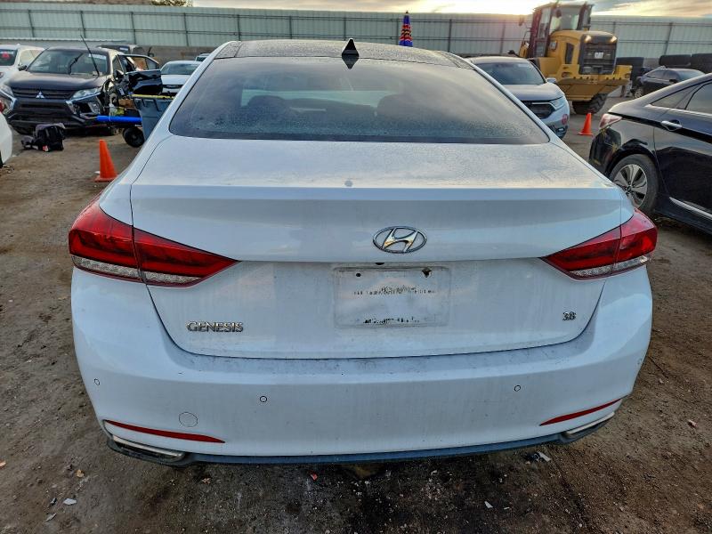 Photo 6 from auction – 2016 HYUNDAI GENESIS 3. with VIN KMHGN4JE3GU129866