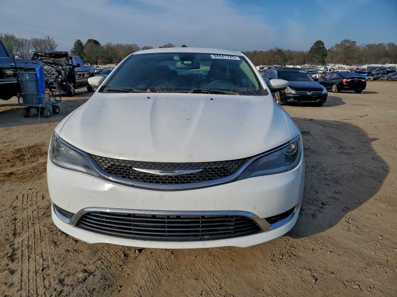 Photo 5 from auction – 2015 CHRYSLER 200 LIMITE with VIN 1C3CCCAB0FN611880