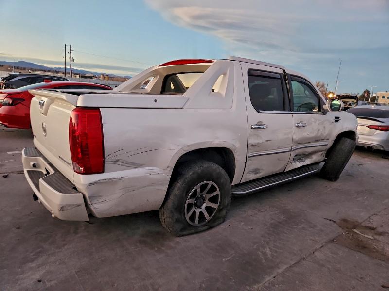 Photo 3 from auction – 2010 CADILLAC ESCALADE E with VIN 3GYVKMEF5AG261295