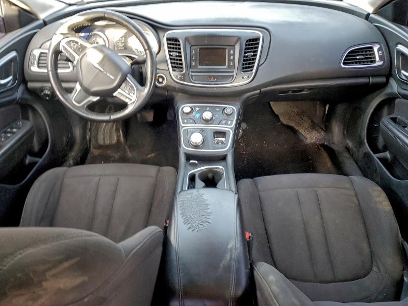 Photo 8 from auction – 2015 CHRYSLER 200 LIMITE with VIN 1C3CCCAB5FN723932