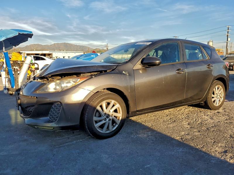 MAZDA 3 I 2013 with VIN JM1BL1LP9D1776870 - Photo from auction