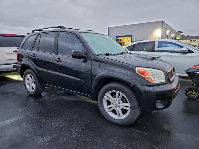 Photo 4 from auction – 2005 TOYOTA RAV4 with VIN JTEGD20V750082256