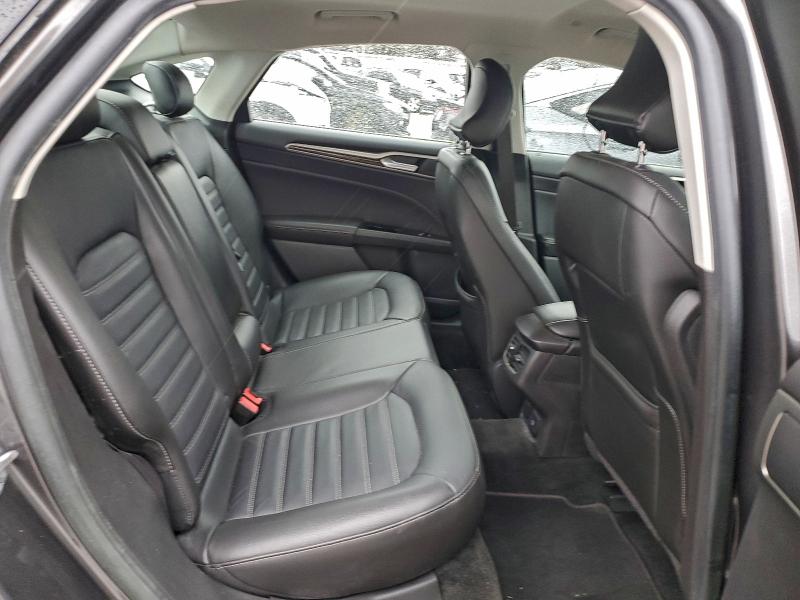 Zdjęcie 10 z aukcji – 2016 FORD FUSION SE z VIN 3FA6P0LUXGR164201