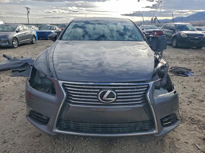 Photo 5 from auction – 2014 LEXUS LS 460 with VIN JTHCL5EF2E5020371