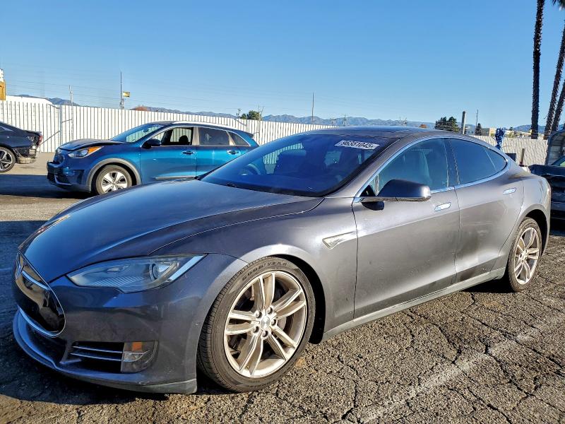 TESLA MODEL S 2016 with VIN 5YJSA1E20GF125744 - Photo from auction