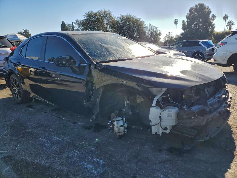 Photo 4 from auction – 2020 TOYOTA CAMRY with VIN 4T1G11AK6LU877277