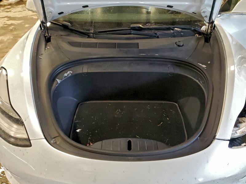 Photo 11 from auction – 2019 TESLA MODEL 3 with VIN 5YJ3E1EB6KF433342