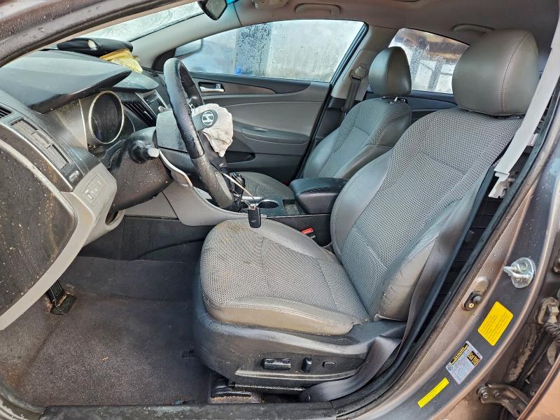Photo 7 from auction – 2011 HYUNDAI SONATA SE with VIN 5NPEC4AC0BH184715