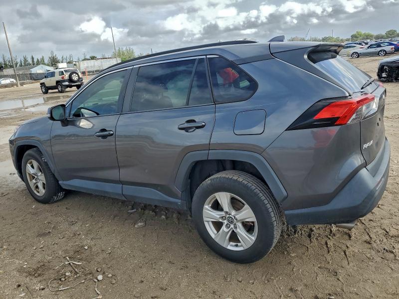 Photo 2 from auction – 2020 TOYOTA RAV4 XLE with VIN 2T3W1RFV2LC069322
