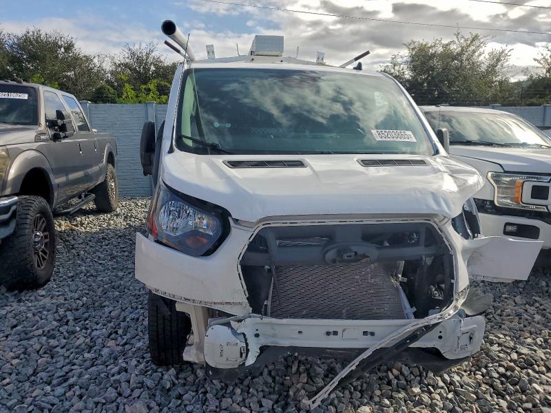 Photo 5 from auction – 2023 FORD TRANSIT with VIN 1FTBR1Y82PKA67079