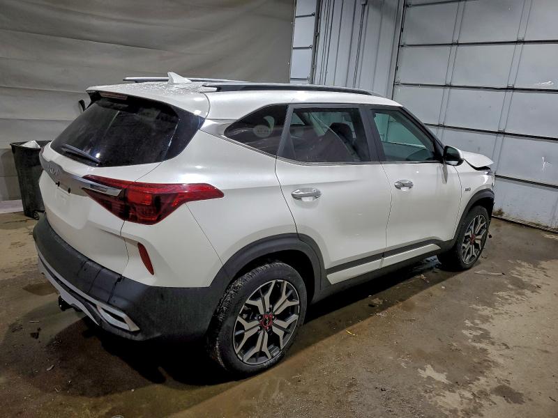 Zdjęcie 3 z aukcji – 2023 KIA SELTOS SX z VIN KNDETCA29P7363624