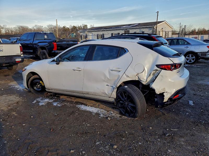 Photo 2 from auction – 2021 MAZDA 3 PREMIUM with VIN JM1BPAML7M1308099