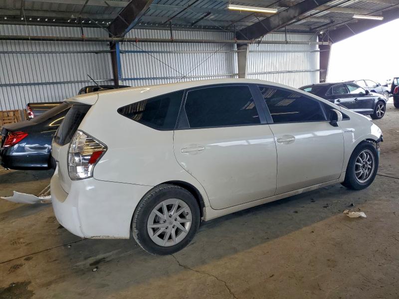 Photo 3 from auction – 2013 TOYOTA PRIUS V with VIN JTDZN3EU2D3258031