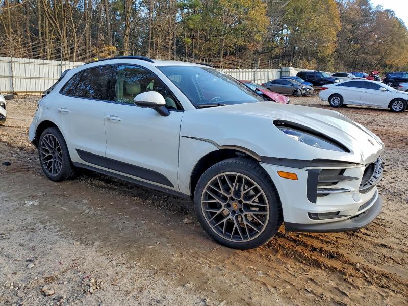 Photo 4 from auction – 2020 PORSCHE MACAN with VIN WP1AA2A54LLB10722