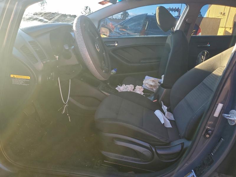 Photo 7 from auction – 2016 KIA FORTE LX with VIN KNAFX4A60G5516627