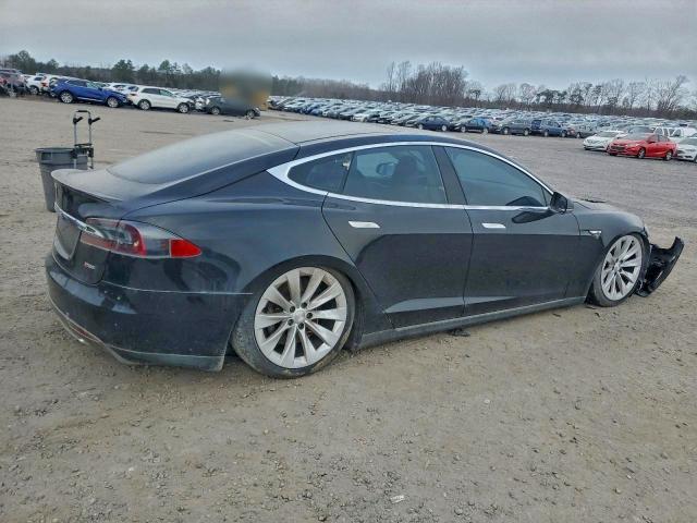 Photo 3 from auction – 2013 TESLA MODEL S with VIN 5YJSA1DP0DFP14687