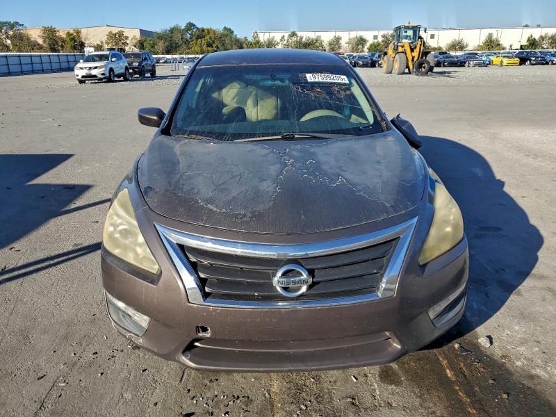 Photo 5 from auction – 2013 NISSAN ALTIMA 2.5 with VIN 1N4AL3AP9DN470552