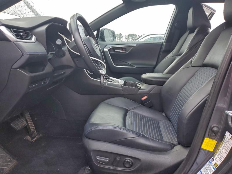 Photo 7 from auction – 2019 TOYOTA RAV4 XSE with VIN 2T3EWRFV1KW028447