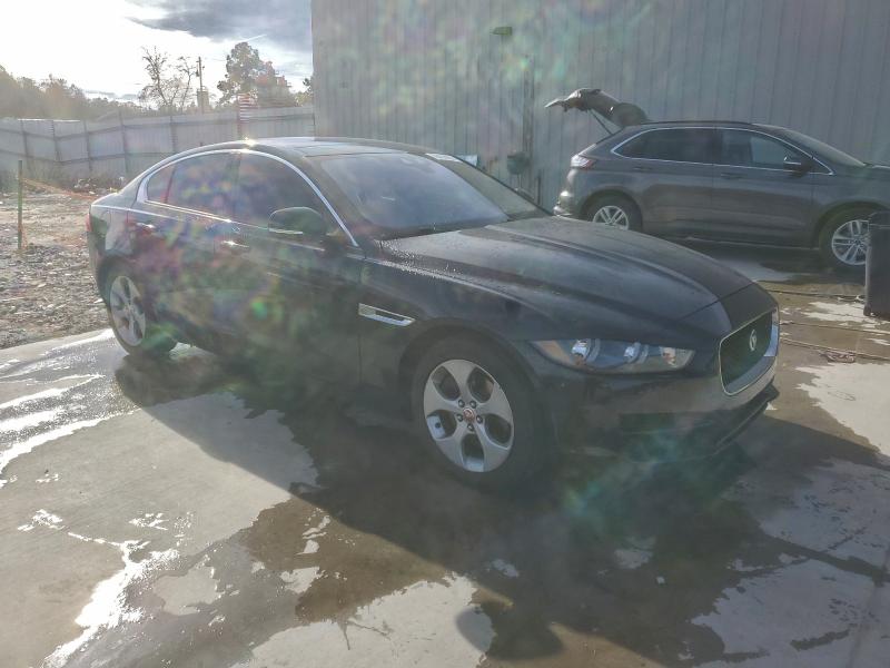 Photo 4 from auction – 2018 JAGUAR XE with VIN SAJAR4FX5JCP36911