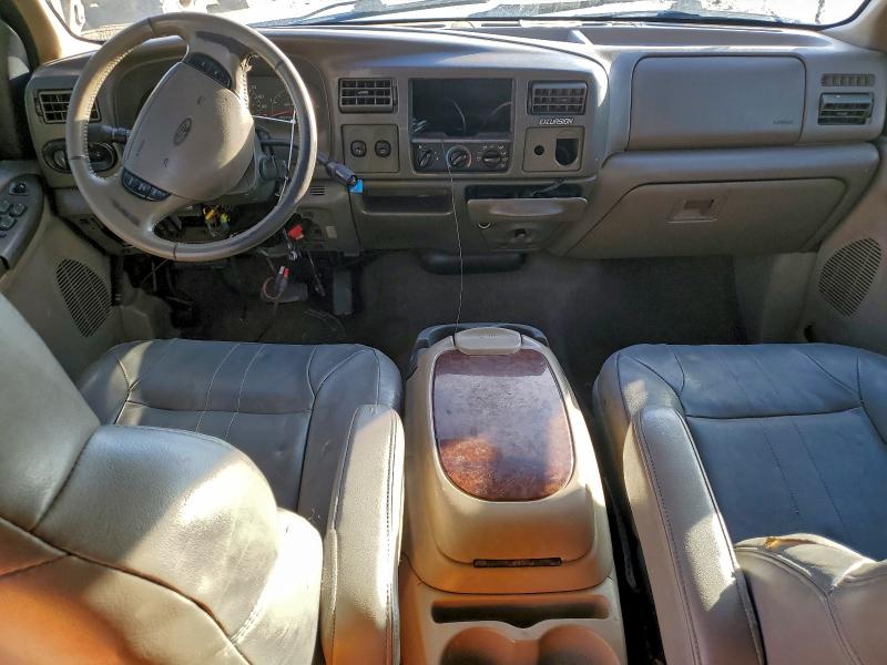 Photo 8 from auction – 2001 FORD EXCURSION with VIN 1FMNU42F31EB63664