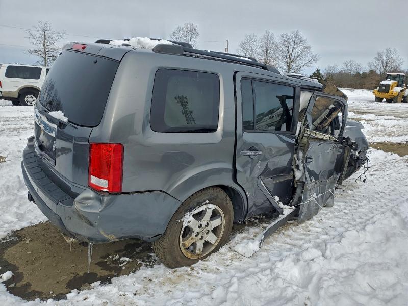 Photo 3 from auction – 2011 HONDA PILOT TOUR with VIN 5FNYF4H93BB053078