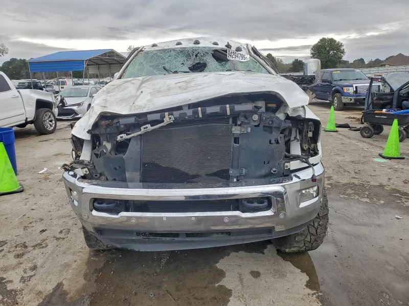 Photo 5 from auction – 2017 RAM 2500 LARAM with VIN 3C6UR5FL8HG780866