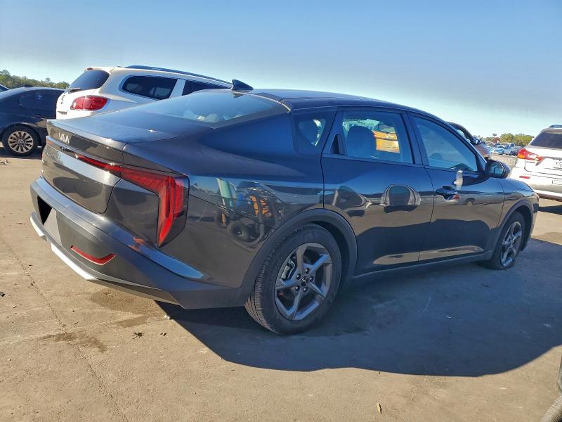 Photo 3 from auction – 2025 KIA K4 LX with VIN 3KPFT4DE5SE120031