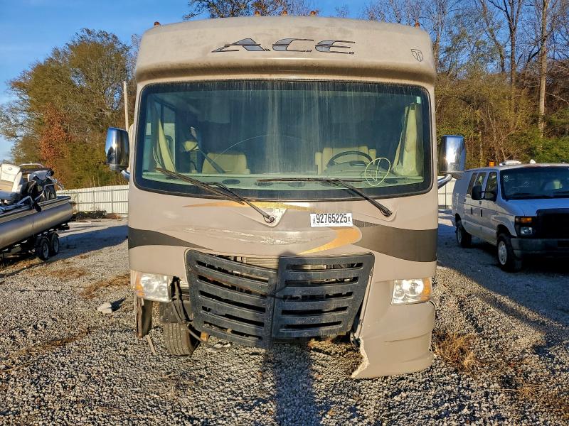 Photo 9 from auction – 2014 FORD F53 with VIN 1F65F5DY5E0A04265