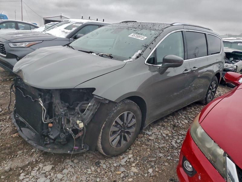 CHRYSLER PACIFICA T 2021 with VIN 2C4RC1BG4MR527601 - Photo from auction