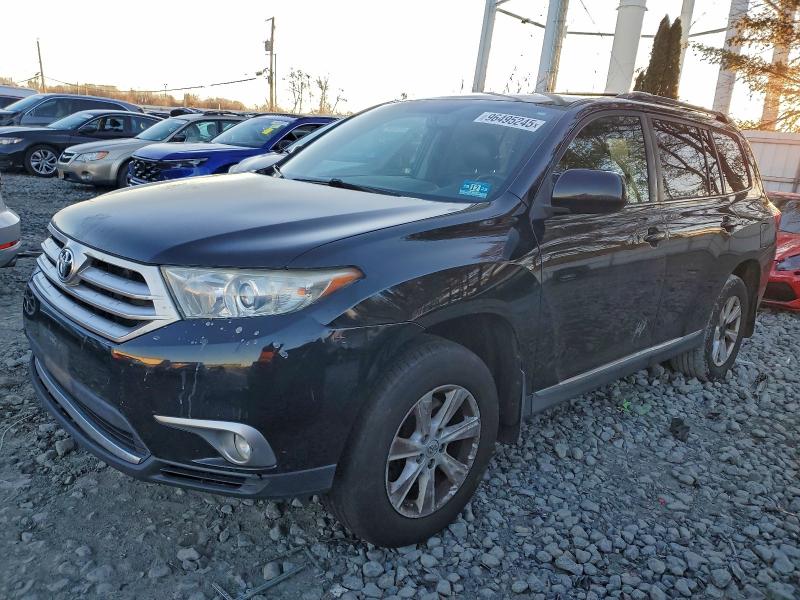 TOYOTA HIGHLANDER 2013 with VIN 5TDBK3EH3DS275111 - Photo from auction